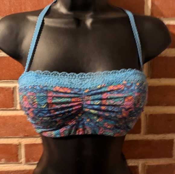 Aerie Strapless Convertible Bra. 34B. Geometric Pattern. - Picture 7 of 16